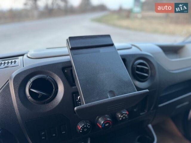 Белый Рено Мастер, объемом двигателя 2.3 л и пробегом 203 тыс. км за 15900 $, фото 36 на Automoto.ua