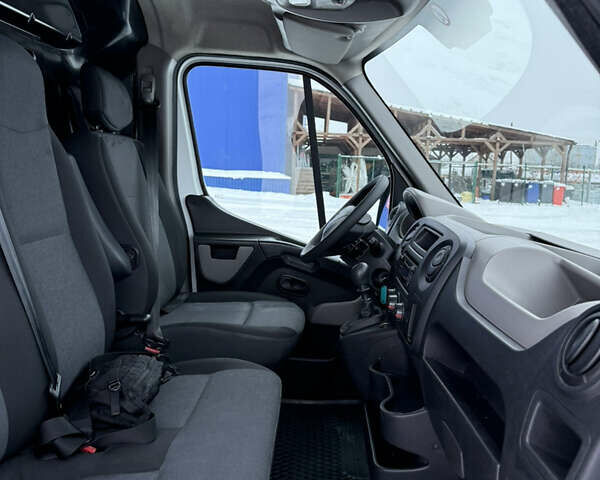 Білий Рено Мастєр, об'ємом двигуна 2.3 л та пробігом 148 тис. км за 15300 $, фото 10 на Automoto.ua