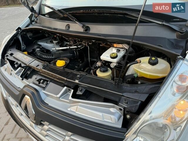 Білий Рено Мастєр, об'ємом двигуна 2.3 л та пробігом 262 тис. км за 16500 $, фото 123 на Automoto.ua