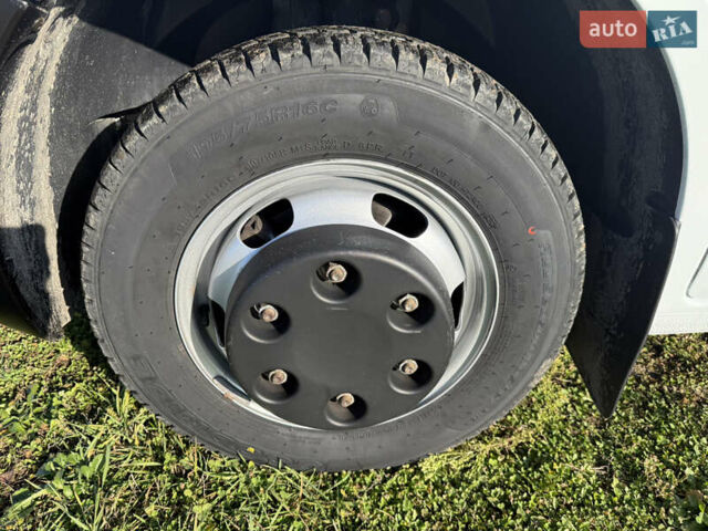 Білий Рено Мастєр, об'ємом двигуна 0 л та пробігом 217 тис. км за 19700 $, фото 9 на Automoto.ua