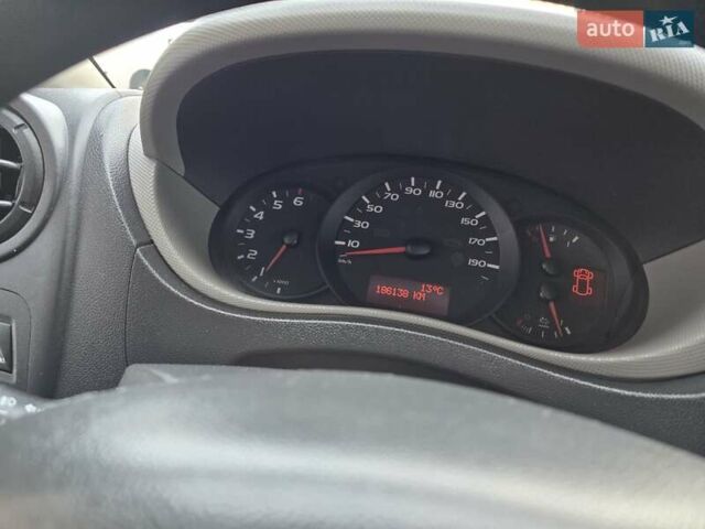 Білий Рено Мастєр, об'ємом двигуна 2.3 л та пробігом 190 тис. км за 18600 $, фото 28 на Automoto.ua