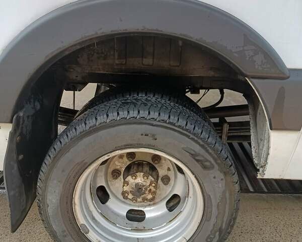 Белый Рено Мастер, объемом двигателя 2.3 л и пробегом 470 тыс. км за 17800 $, фото 7 на Automoto.ua