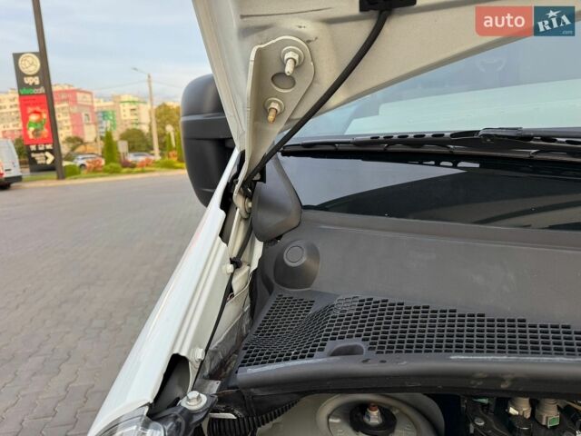 Білий Рено Мастєр, об'ємом двигуна 0 л та пробігом 233 тис. км за 22700 $, фото 19 на Automoto.ua