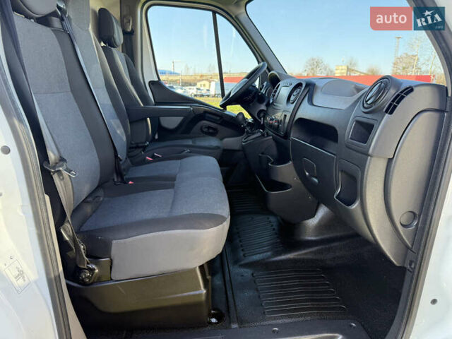 Білий Рено Мастєр, об'ємом двигуна 0 л та пробігом 217 тис. км за 19700 $, фото 54 на Automoto.ua