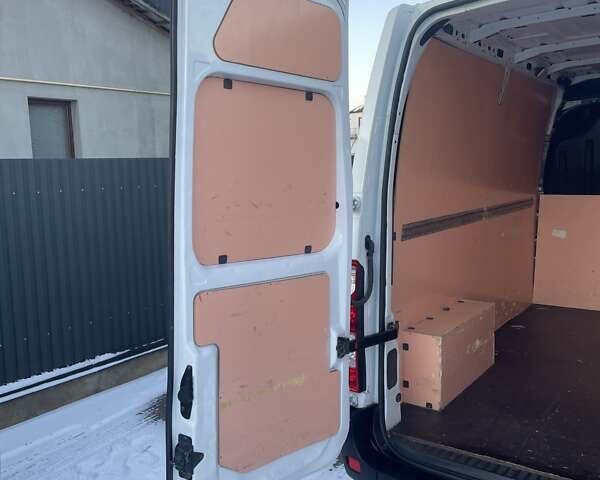 Белый Рено Мастер, объемом двигателя 2.3 л и пробегом 290 тыс. км за 15300 $, фото 17 на Automoto.ua