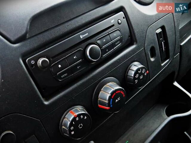 Білий Рено Мастєр, об'ємом двигуна 2.3 л та пробігом 288 тис. км за 14700 $, фото 9 на Automoto.ua