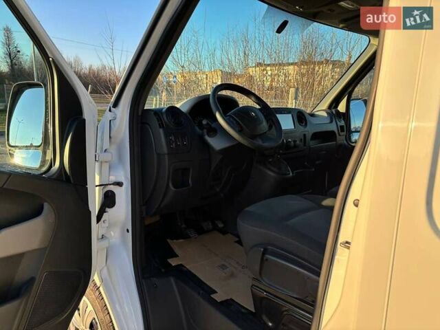 Белый Рено Мастер, объемом двигателя 2.3 л и пробегом 293 тыс. км за 14800 $, фото 18 на Automoto.ua