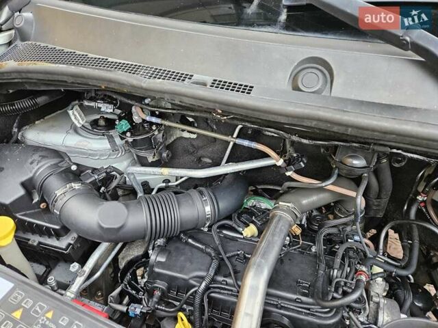 Рено Мастер 2017 в Дрогобыче на Automoto.ua Белый Рено Мастер, объемом двигателя 2.3 л и пробегом 325 тыс. км за 17500 $, фото 17 на Automoto.ua