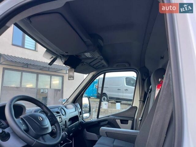 Белый Рено Мастер, объемом двигателя 2.3 л и пробегом 250 тыс. км за 17800 $, фото 24 на Automoto.ua