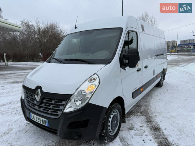 Белый Рено Мастер, объемом двигателя 2.3 л и пробегом 280 тыс. км за 17500 $, фото 1 на Automoto.ua