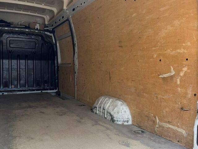 Білий Рено Мастєр, об'ємом двигуна 2.3 л та пробігом 275 тис. км за 15500 $, фото 25 на Automoto.ua