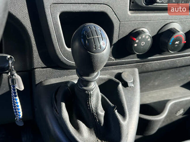 Білий Рено Мастєр, об'ємом двигуна 2.3 л та пробігом 302 тис. км за 14500 $, фото 14 на Automoto.ua