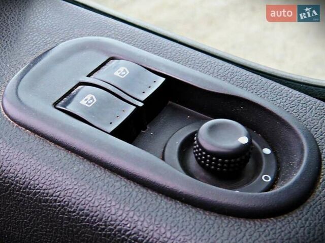 Білий Рено Мастєр, об'ємом двигуна 2.3 л та пробігом 288 тис. км за 15500 $, фото 8 на Automoto.ua