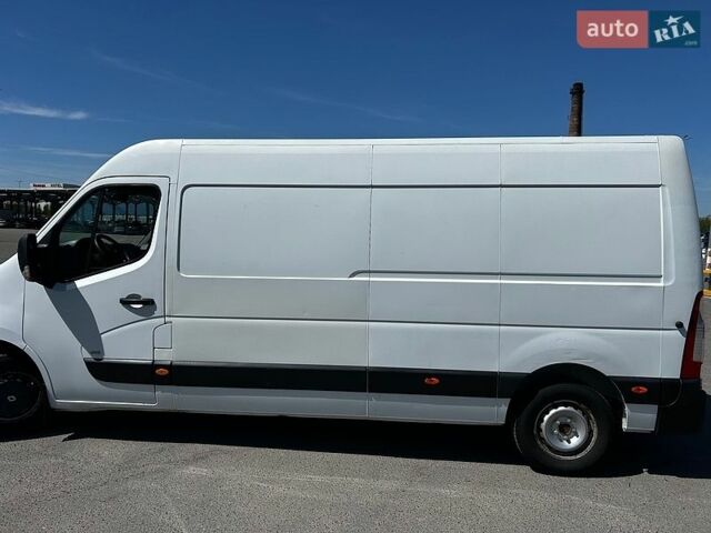 Белый Рено Мастер, объемом двигателя 2.3 л и пробегом 235 тыс. км за 15500 $, фото 2 на Automoto.ua