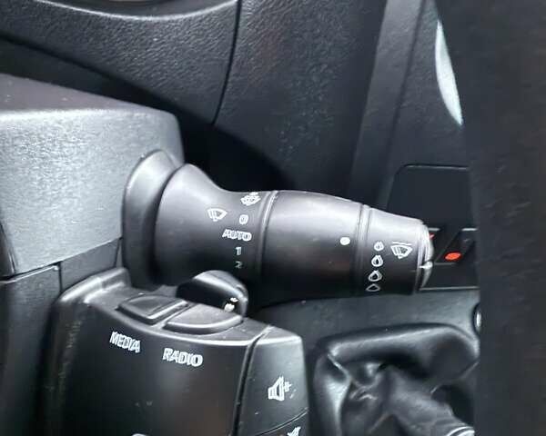 Белый Рено Мастер, объемом двигателя 2.3 л и пробегом 290 тыс. км за 17799 $, фото 32 на Automoto.ua