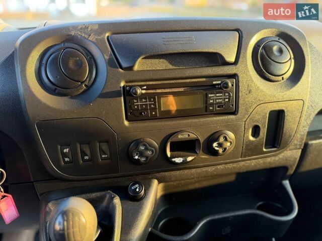 Білий Рено Мастєр, об'ємом двигуна 2.3 л та пробігом 316 тис. км за 18900 $, фото 33 на Automoto.ua
