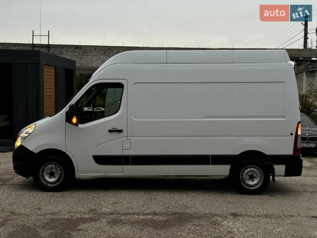 Белый Рено Мастер, объемом двигателя 2.3 л и пробегом 80 тыс. км за 16999 $, фото 5 на Automoto.ua