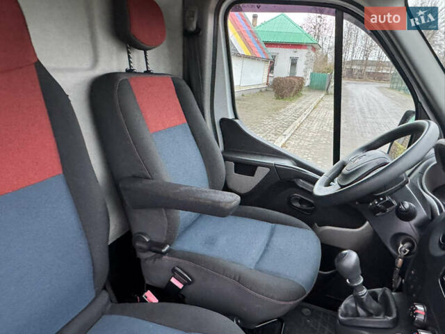 Білий Рено Мастєр, об'ємом двигуна 2.3 л та пробігом 158 тис. км за 14950 $, фото 15 на Automoto.ua