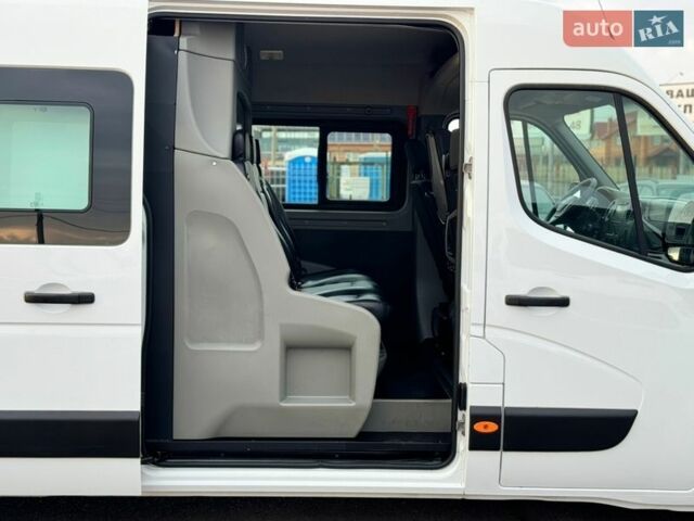 Белый Рено Мастер, объемом двигателя 2.3 л и пробегом 204 тыс. км за 23500 $, фото 36 на Automoto.ua