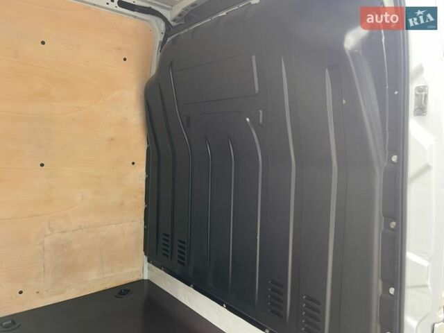 Белый Рено Мастер, объемом двигателя 2.3 л и пробегом 218 тыс. км за 16500 $, фото 18 на Automoto.ua