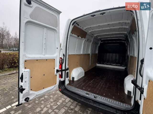 Білий Рено Мастєр, об'ємом двигуна 2.3 л та пробігом 158 тис. км за 14950 $, фото 18 на Automoto.ua