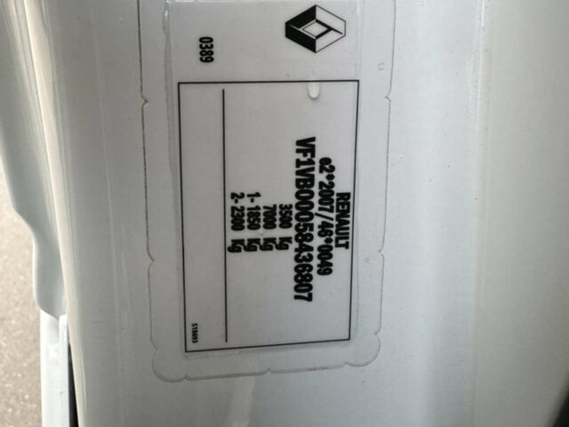Белый Рено Мастер, объемом двигателя 2.3 л и пробегом 260 тыс. км за 25000 $, фото 49 на Automoto.ua