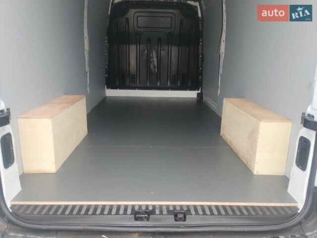 Белый Рено Мастер, объемом двигателя 2.3 л и пробегом 204 тыс. км за 16900 $, фото 25 на Automoto.ua