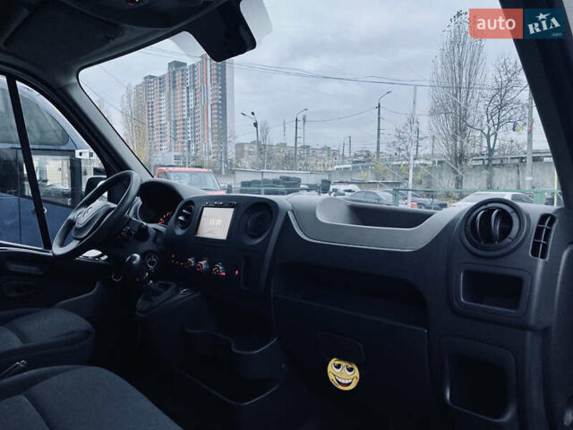 Белый Рено Мастер, объемом двигателя 2.3 л и пробегом 378 тыс. км за 13700 $, фото 23 на Automoto.ua