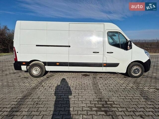 Белый Рено Мастер, объемом двигателя 2.3 л и пробегом 300 тыс. км за 16400 $, фото 5 на Automoto.ua