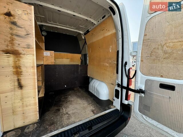 Белый Рено Мастер, объемом двигателя 2.3 л и пробегом 128 тыс. км за 23500 $, фото 73 на Automoto.ua
