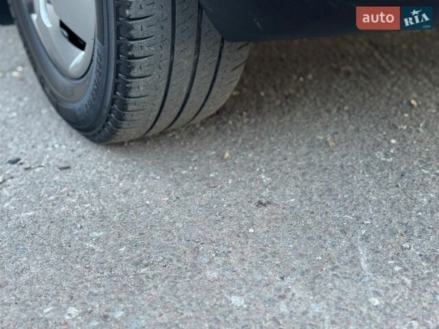 Белый Рено Мастер, объемом двигателя 2.3 л и пробегом 203 тыс. км за 15900 $, фото 17 на Automoto.ua