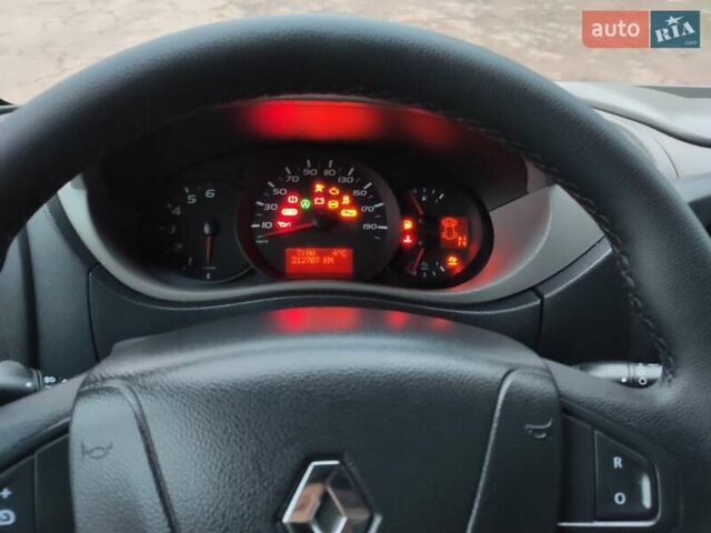 Білий Рено Мастєр, об'ємом двигуна 2.3 л та пробігом 214 тис. км за 14350 $, фото 21 на Automoto.ua