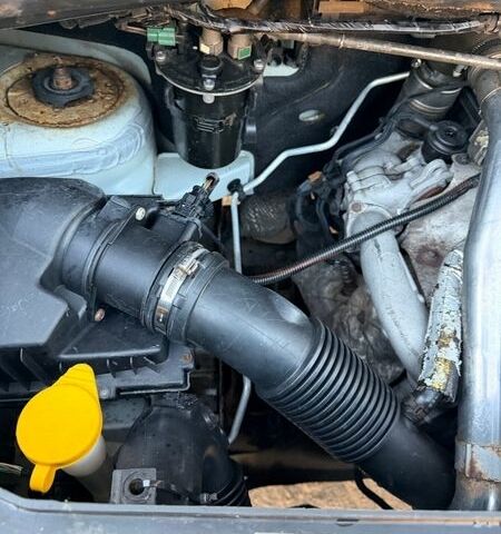 Белый Рено Мастер, объемом двигателя 2.3 л и пробегом 635 тыс. км за 15800 $, фото 11 на Automoto.ua