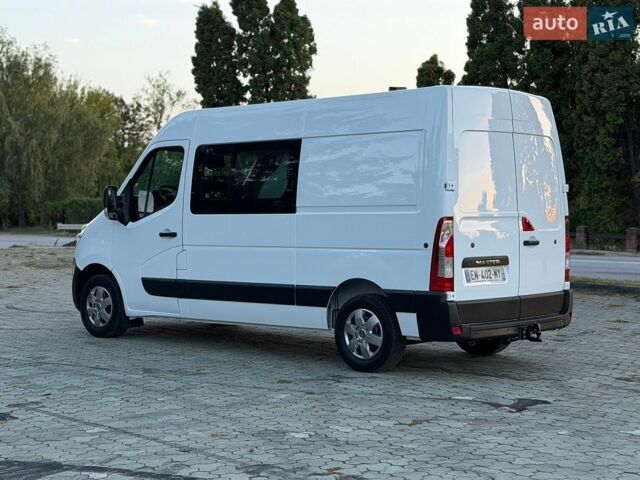 Белый Рено Мастер, объемом двигателя 2.3 л и пробегом 265 тыс. км за 16800 $, фото 5 на Automoto.ua