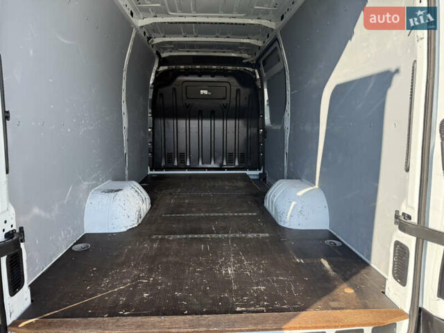 Білий Рено Мастєр, об'ємом двигуна 0 л та пробігом 217 тис. км за 19700 $, фото 29 на Automoto.ua