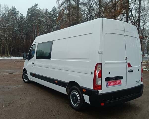 Белый Рено Мастер, объемом двигателя 2.3 л и пробегом 255 тыс. км за 19300 $, фото 13 на Automoto.ua