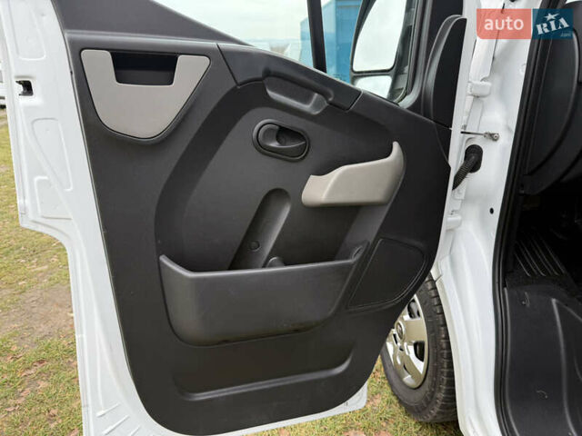 Білий Рено Мастєр, об'ємом двигуна 2.3 л та пробігом 200 тис. км за 19500 $, фото 19 на Automoto.ua