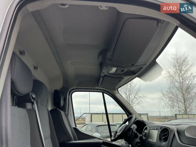 Белый Рено Мастер, объемом двигателя 2.3 л и пробегом 280 тыс. км за 15300 $, фото 23 на Automoto.ua