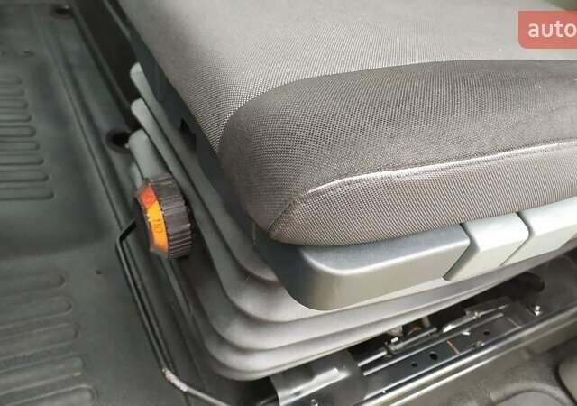 Белый Рено Мастер, объемом двигателя 2.3 л и пробегом 270 тыс. км за 18850 $, фото 5 на Automoto.ua