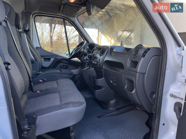 Білий Рено Мастєр, об'ємом двигуна 2.3 л та пробігом 280 тис. км за 18250 $, фото 38 на Automoto.ua