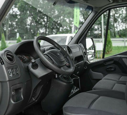Белый Рено Мастер, объемом двигателя 2.3 л и пробегом 265 тыс. км за 17490 $, фото 18 на Automoto.ua