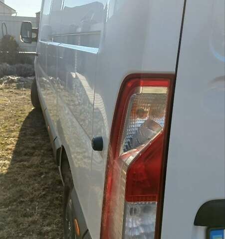 Белый Рено Мастер, объемом двигателя 2.3 л и пробегом 233 тыс. км за 16800 $, фото 20 на Automoto.ua