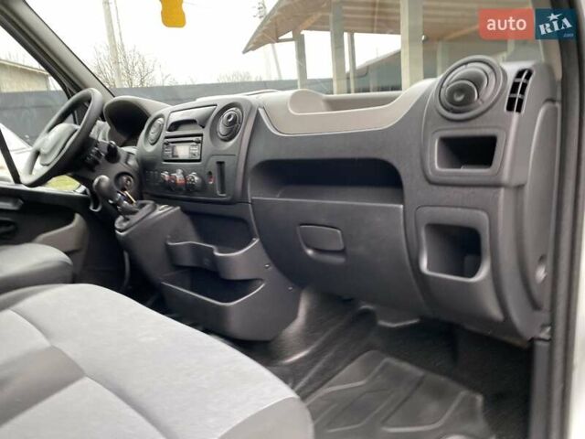 Белый Рено Мастер, объемом двигателя 2.3 л и пробегом 162 тыс. км за 18300 $, фото 37 на Automoto.ua