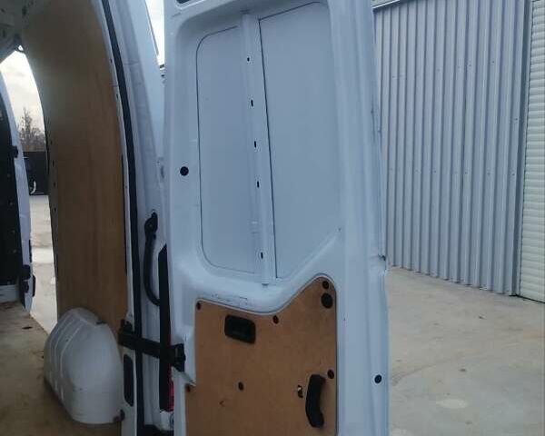 Белый Рено Мастер, объемом двигателя 2.3 л и пробегом 293 тыс. км за 14500 $, фото 24 на Automoto.ua