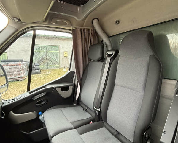 Білий Рено Мастєр, об'ємом двигуна 2.3 л та пробігом 490 тис. км за 14499 $, фото 24 на Automoto.ua