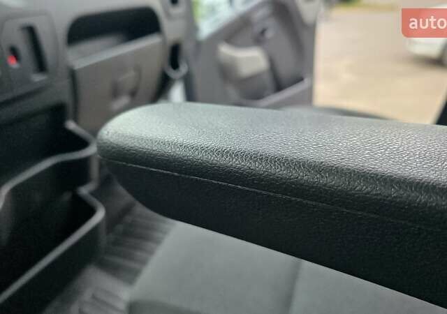 Білий Рено Мастєр, об'ємом двигуна 2.3 л та пробігом 178 тис. км за 16500 $, фото 16 на Automoto.ua