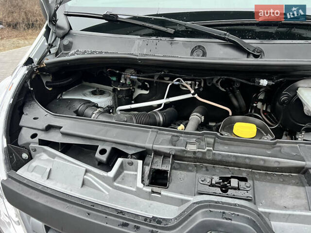 Белый Рено Мастер, объемом двигателя 2.3 л и пробегом 195 тыс. км за 17400 $, фото 34 на Automoto.ua