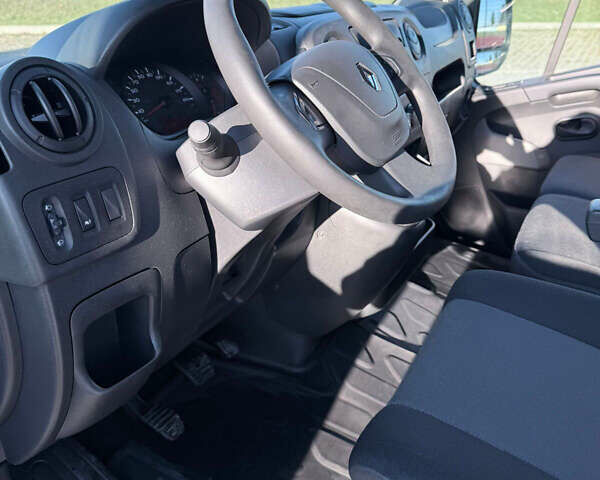 Рено Мастєр 2018 у Бучаче на Automoto.ua Білий Рено Мастєр, об'ємом двигуна 2.3 л та пробігом 252 тис. км за 16700 $, фото 50 на Automoto.ua