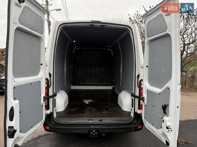 Белый Рено Мастер, объемом двигателя 2.3 л и пробегом 237 тыс. км за 16600 $, фото 10 на Automoto.ua