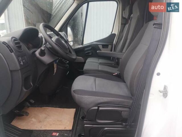 Білий Рено Мастєр, об'ємом двигуна 2.3 л та пробігом 121 тис. км за 17900 $, фото 11 на Automoto.ua